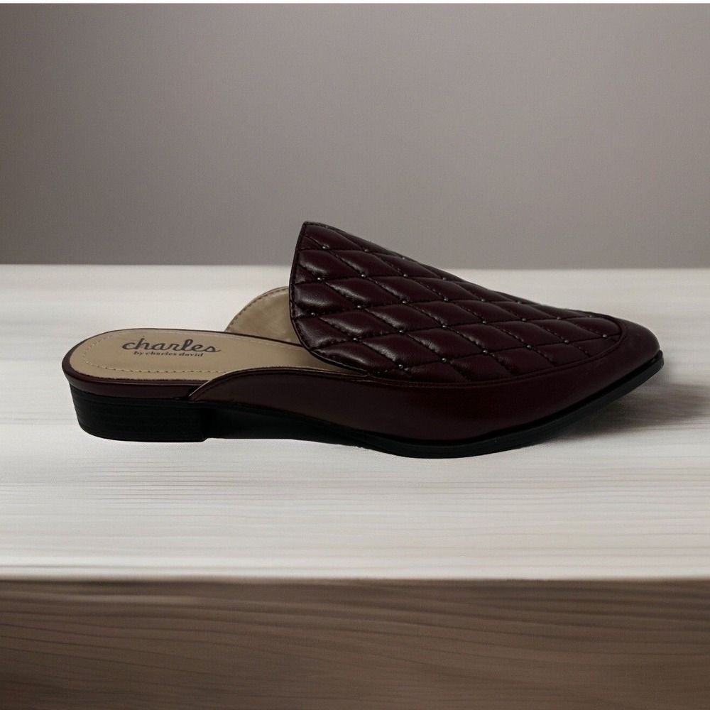 Charles by Charles David Women 6 Burgundy Quilted Studded Pointed Toe Mules Flat